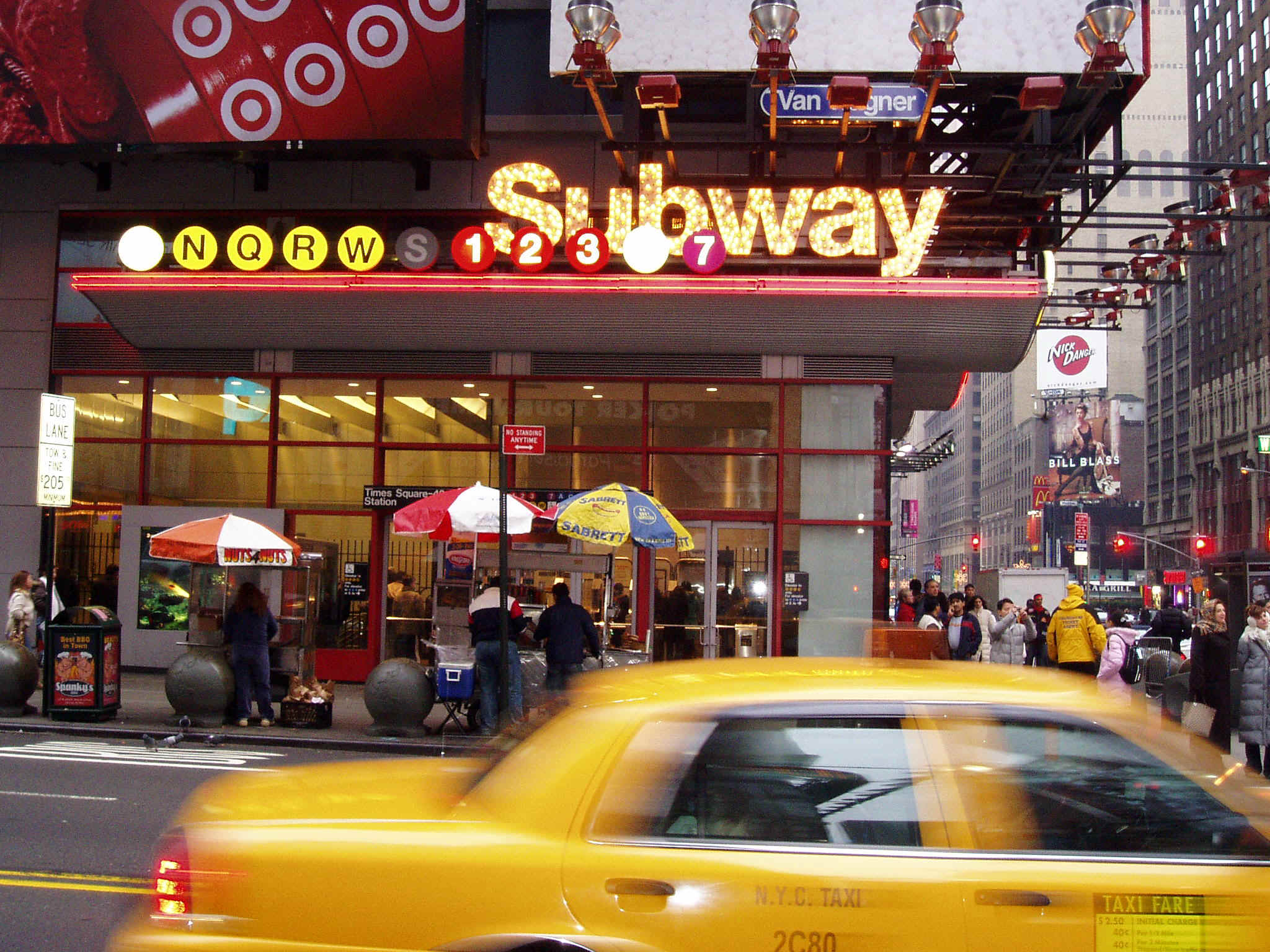 nysubway.jpg (662550 bytes)
